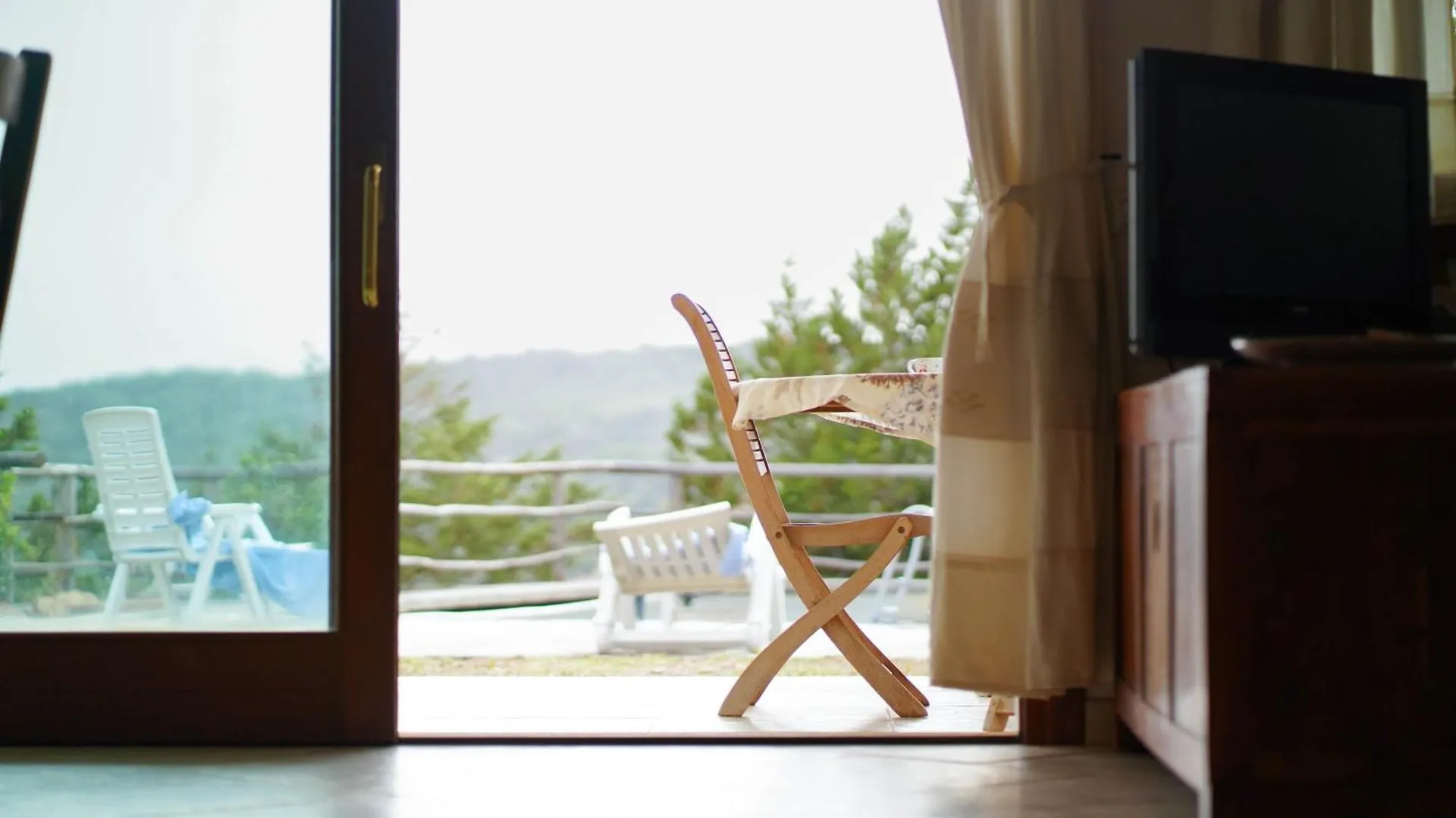 Villa Giulia Incastonata Tra Le Rocce أرتْساكينا